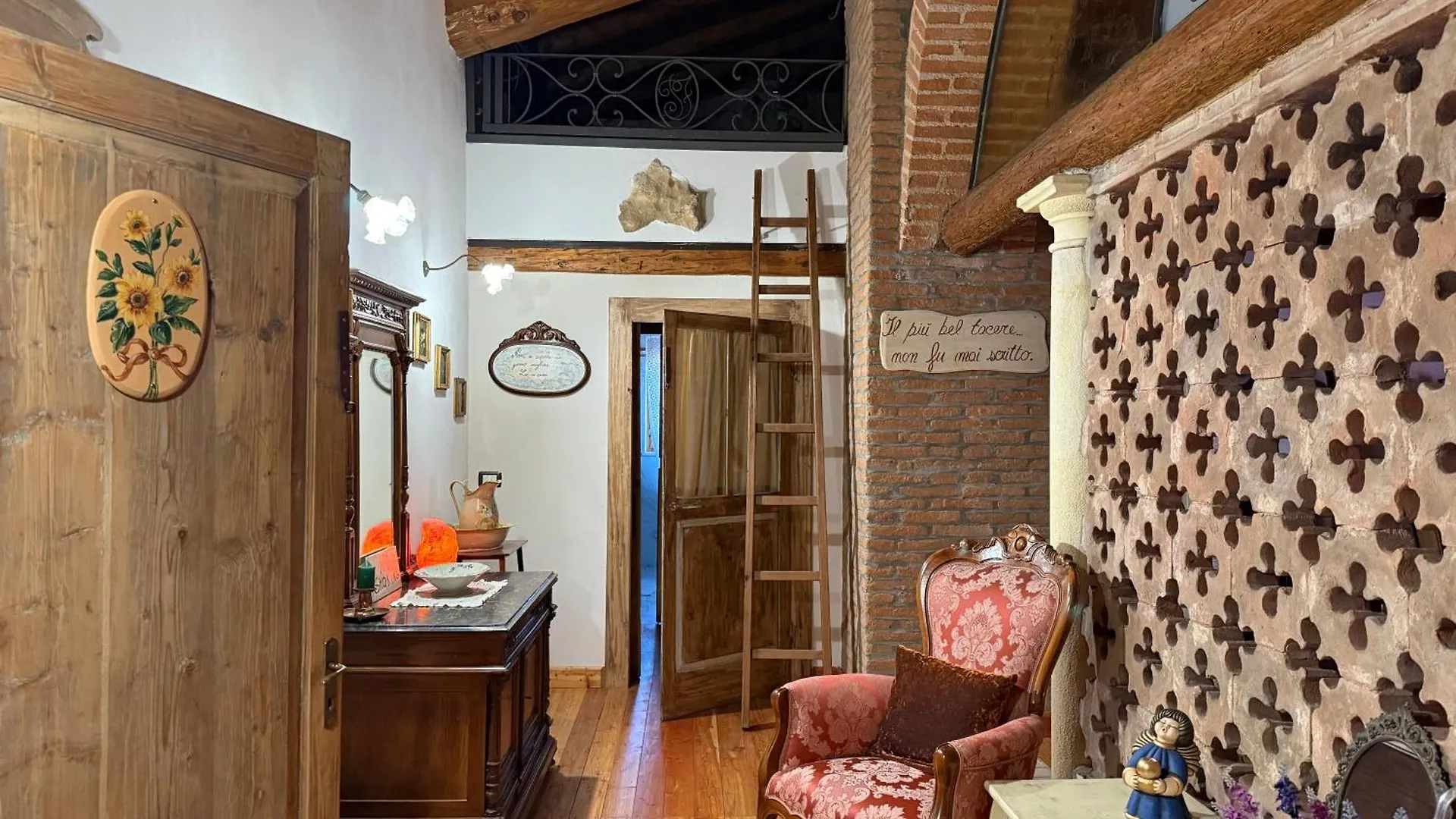 Dd Clara Bed And Breakfast Salizzole 0*,  Italy