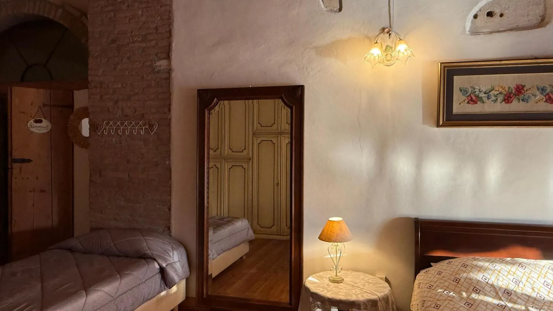 לינה וארוחת בוקר Salizzole Dd Clara Bed And Breakfast